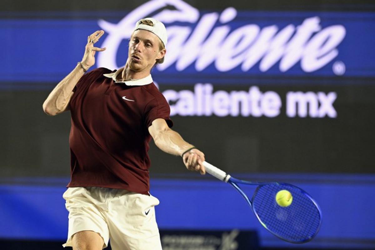 Canada's Denis Shapovalov returns the ball to Australia's Adam Walton during the Mexico ATP Open men's singles tennis semi-final match at the Cabo Sports Complex in Los Cabos, Baja California, Mexico on July 18, 2025.  Alfredo ESTRELLA / AFP