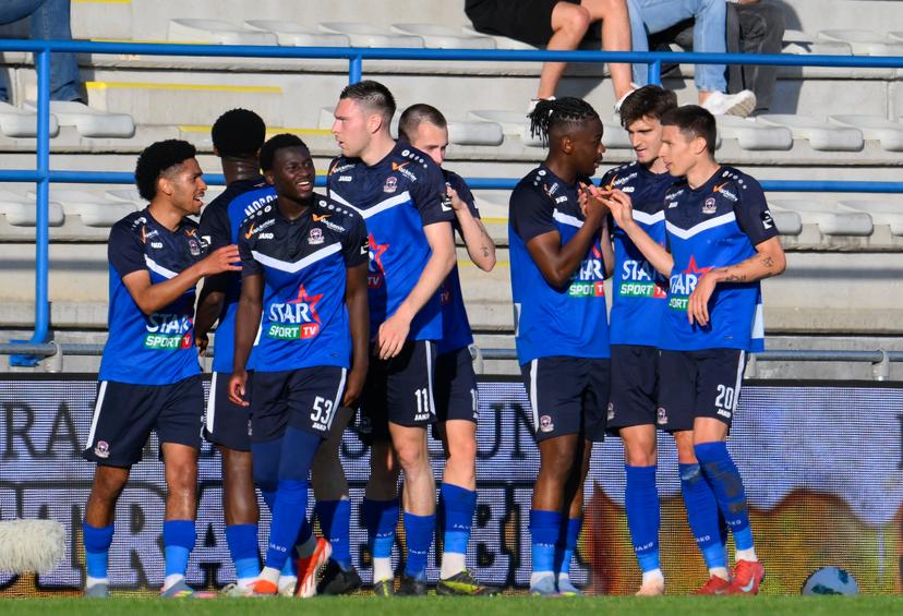 Dender's Bruny Nsimba celebrates after scoring during a soccer match between FCV Dender EH and OH Leuven, Sunday 11 May 2025 in Denderleeuw, on day 8 (out of 10) of the Europe Play-offs of the 2024-2025 'Jupiler Pro League' first division of the Belgian championship. BELGA PHOTO JOHN THYS
