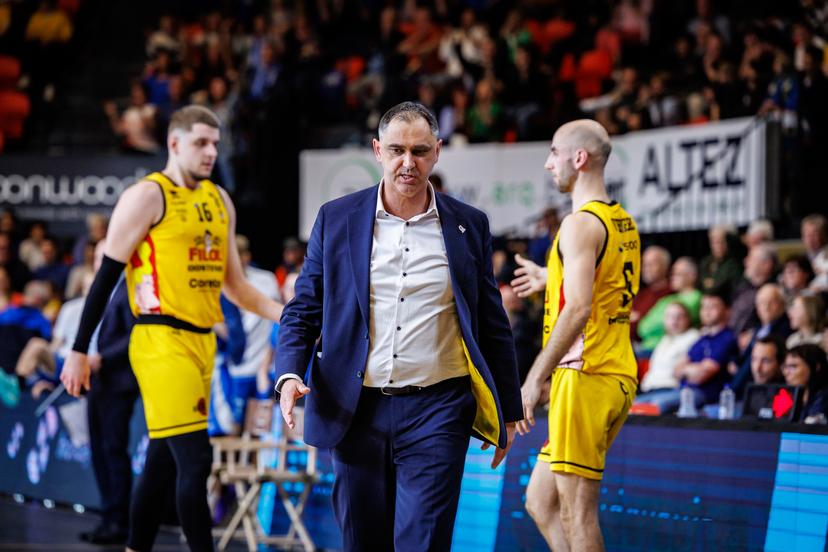 Oostende's head coach Dario Gjergja pictured during a basketball match between BC Oostende and Okapi Aalst, Friday 21 March 2025 in Oostende, on day 27 of the 'BNXT League' Belgian and Dutch first division basket championships. BELGA PHOTO KURT DESPLENTER