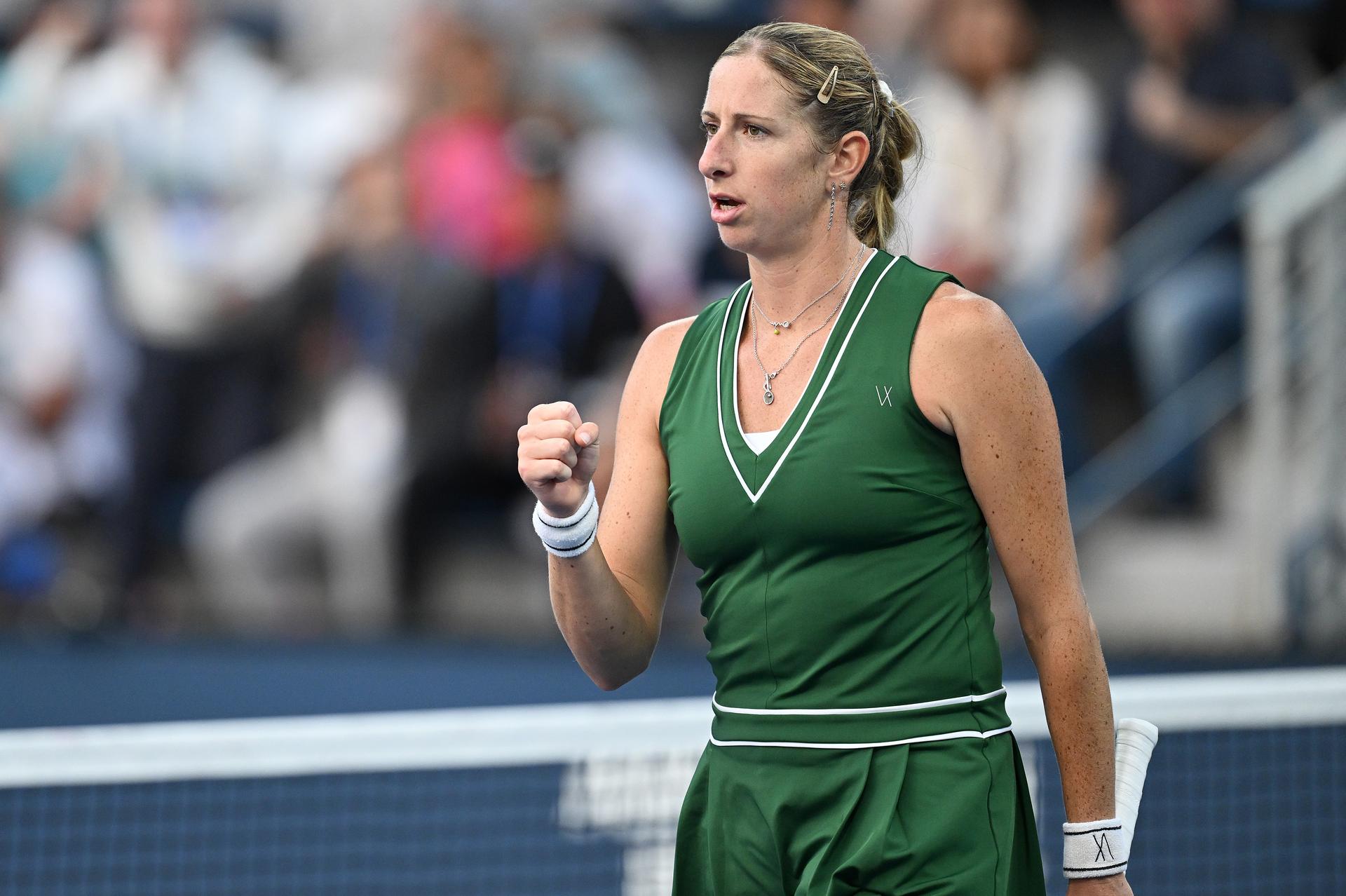 Belgian Magali Kempen (green) pictured during a tennis match with Egypt Maya Sherif against US pair Jovic-Ngounoue, in the first round of the women's doubles of the 2025 US Open Grand Slam tennis tournament in New York City, USA, Thursday 28 August 2025. BELGA PHOTO TONY BEHAR