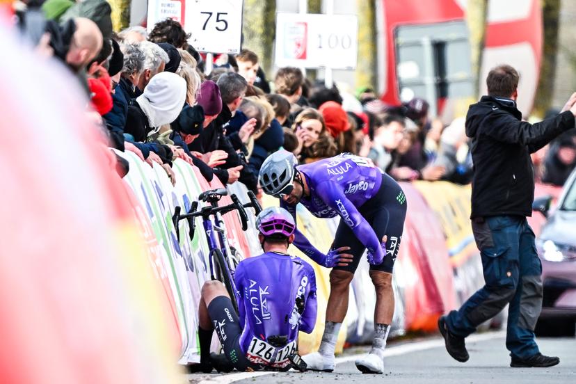 Belgian Amaury Capiot of Team Jayco-AIUIa crashed before the finish line at the 'Ronde van Brugge' men's elite one-day cycling race, 202,9 km from and to Brugge on Wednesday 25 March 2026. BELGA PHOTO JASPER JACOBS