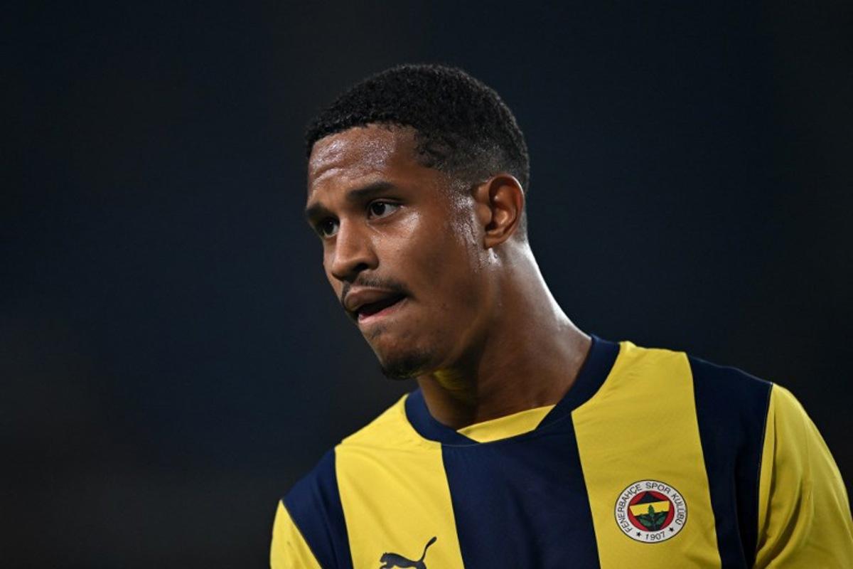Fenerbahce's Dutch defender #24 Jayden Oosterwolde reacts during the UEFA Europa League 1st round day 1 football match between Fenerbahce SK and Union Saint-Gilloise at the Fenerbahce Sukru Saracoglu stadium in Istanbul, on September 26, 2024.  Ozan KOSE / AFP