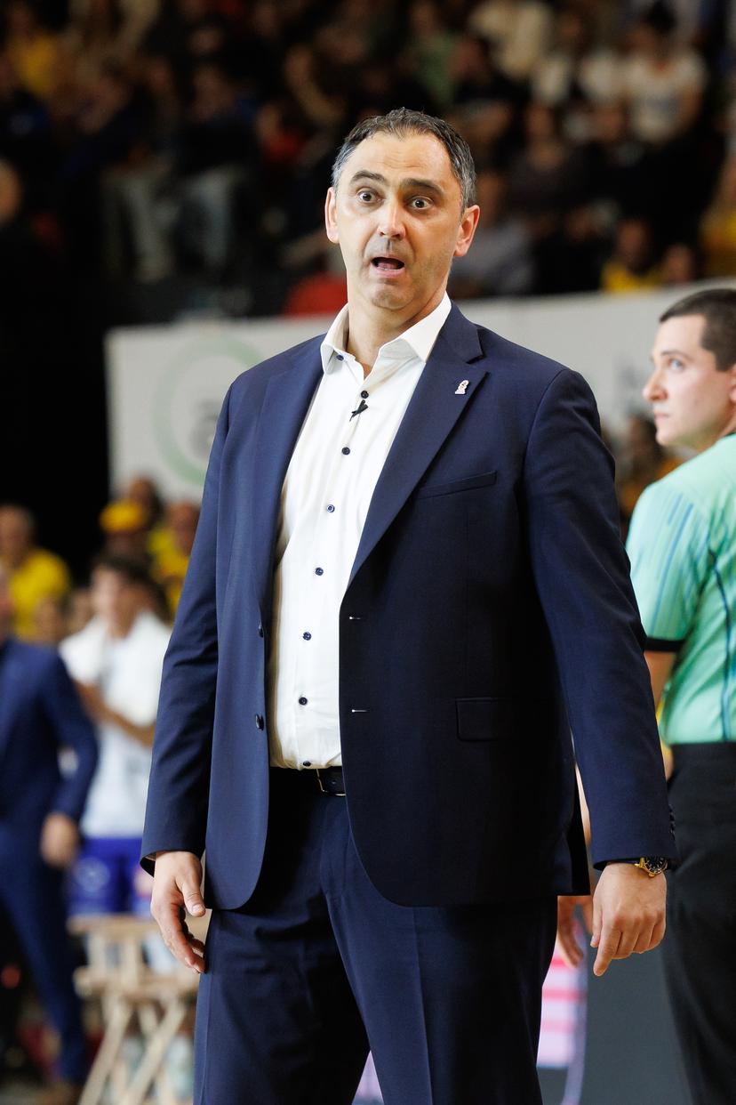 Oostende's head coach Dario Gjergja pictured during a basketball match between BC Oostende and Kangoeroes Mechelen, Saturday 07 June 2025 in Oostende, the fourth game of the best-of-5 finals in the playoffs of the 'BNXT League' Belgian/ Dutch first division basket championship. BELGA PHOTO KURT DESPLENTER