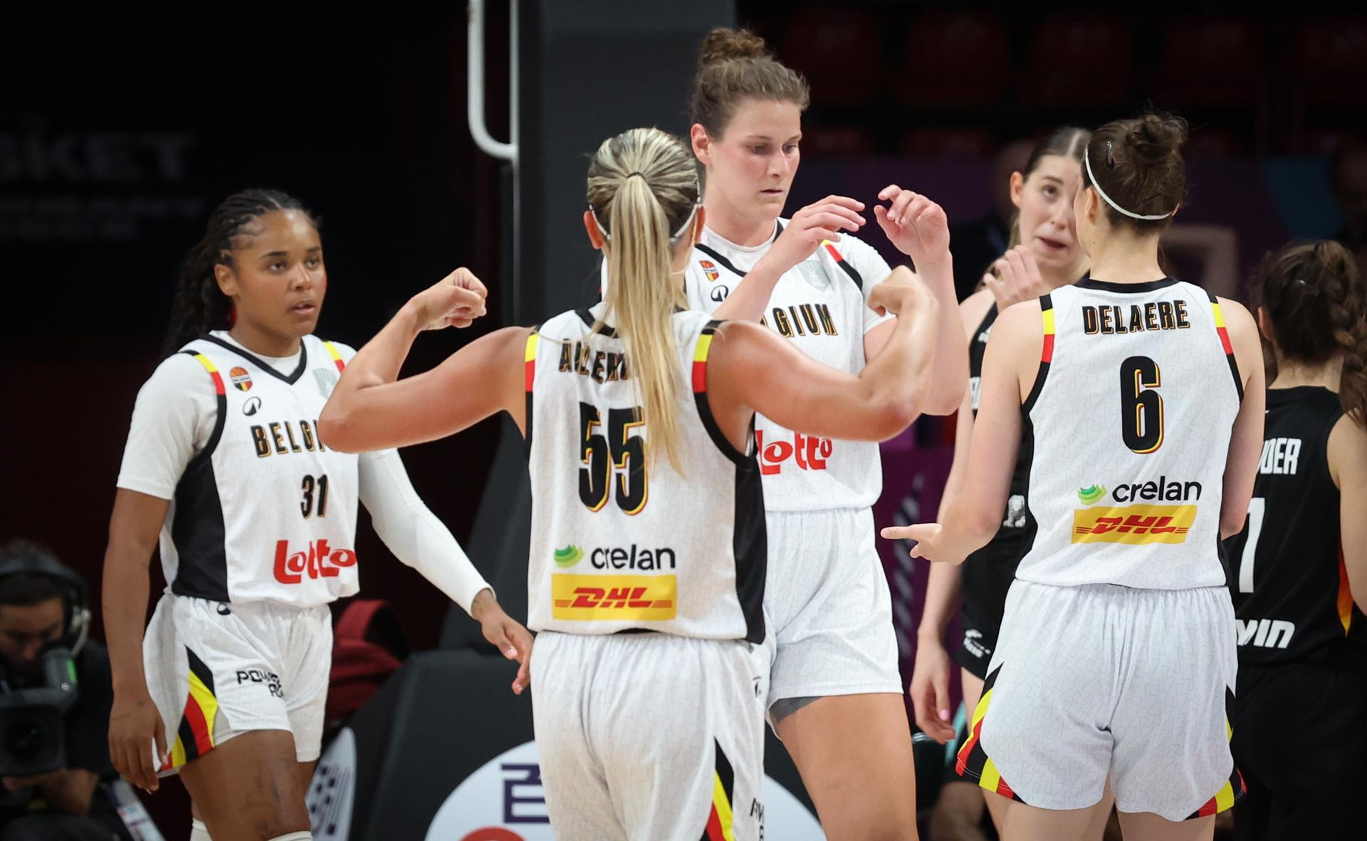 Belgium's Maxuella Lisowa Mbaka, Belgium's Julie Allemand, Belgium's Kyara Linskens and Belgium's Antonia Delaere celebrate during a basketball match between Belgian national team 'the Belgian Cats' and Germany, in the quarterfinals of the FIBA Women's EuroBasket tournament, Wednesday 25 June 2025 in Piraeus, Greece. BELGA PHOTO VIRGINIE LEFOUR