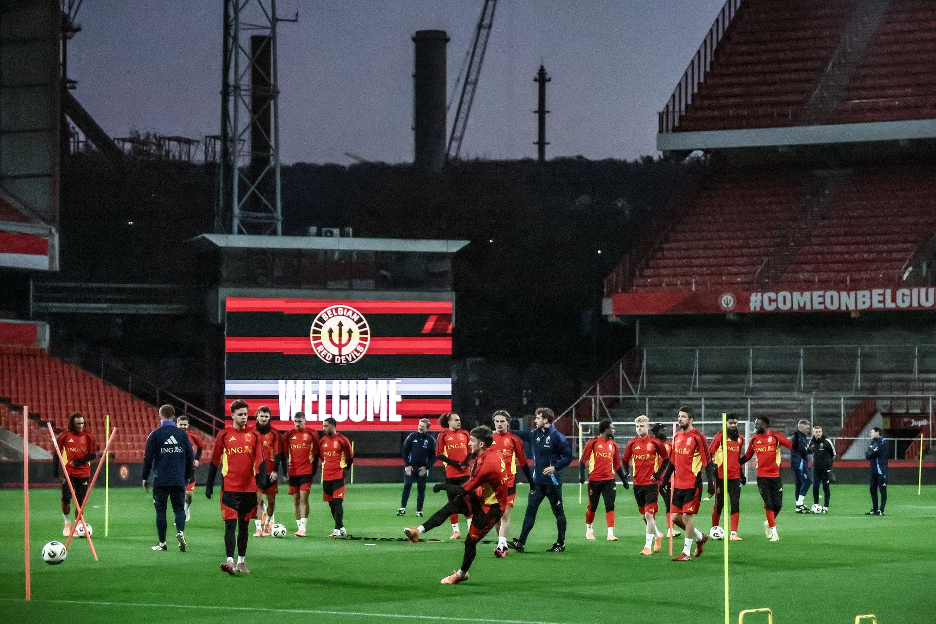 Belgium's players pictured during a training session of the Red Devils, the Belgian national soccer team, in Liege on Monday 17 November 2025. The team is preparing for its last World Cup 2026 qualification match against Liechtenstein tomorrow. BELGA PHOTO BRUNO FAHY