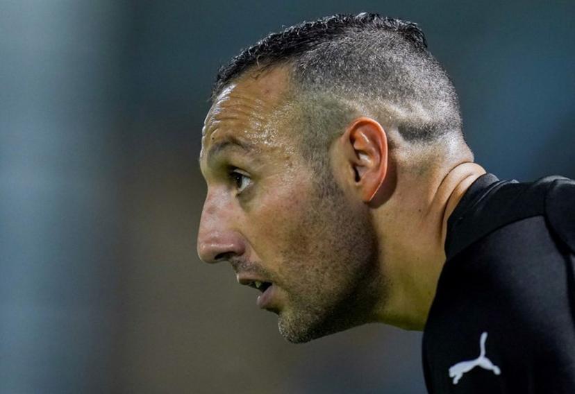 Sadd's midfielder Santi Cazorla looks on during the AFC Champions League group E match between Qatar's al-Sadd and Jordan's al-Wehdat at Prince Mohamed bin Fahd Stadium in Saudi Arabia's Dammam on April 15, 2022.  Yousef DOUBISI / AFP