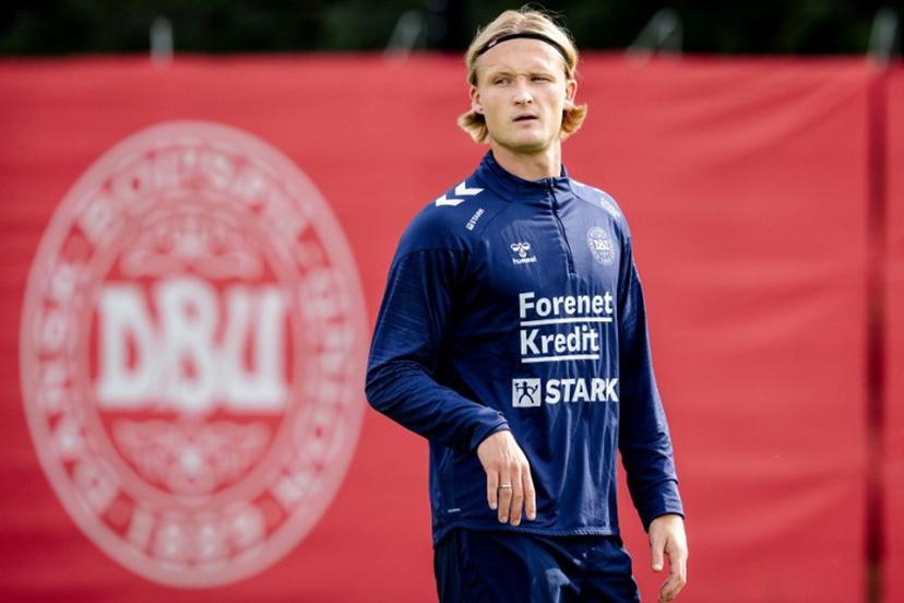 Denmark's forward Kasper Dolberg looks on during a training session in Helsingoer on September 1, 2025 ahead of the team's upcoming 2026 FIFA World Cup qualifying matches Denmark vs Scotland on September 5 and Greece vs Denmark on September 8.   Mads Claus Rasmussen / Ritzau Scanpix / AFP
