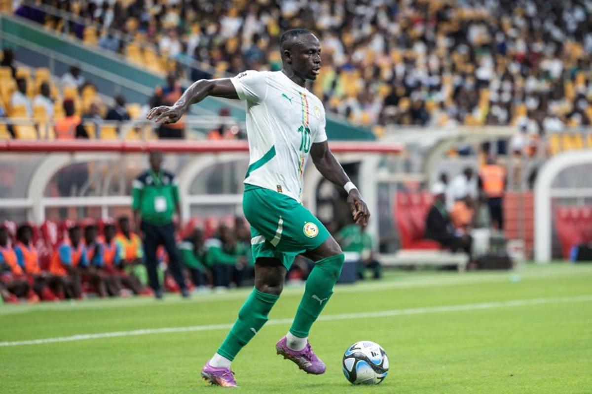 Senegal's forward #10 Sadio Mane runs with the ball during the FIFA World Cup 2026 Group B African qualification football match between Senegal and Sudan at the Maitre Abdoulaye Wade Stadium, in Diamniadio on September 5, 2025.    SEYLLOU / AFP