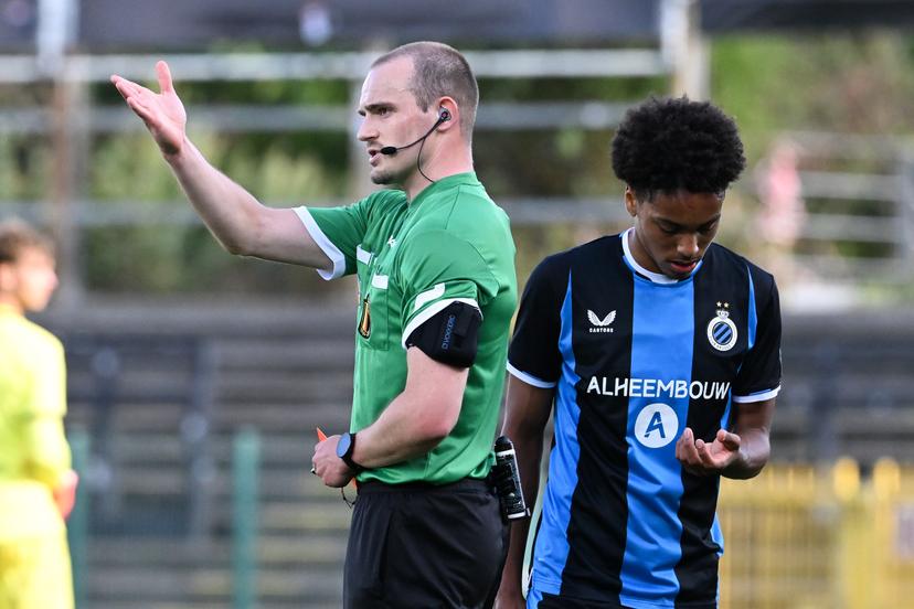 Club's Andre Garcia receives a red card from the referee during a soccer match between Club NXT and RFC Seraing, Saturday 22 August 2026 in Brugge, on day 2 of the 2026-2027 'Challenger Pro League' 1B second division of the Belgian championship. BELGA PHOTO JILL DELSAUX