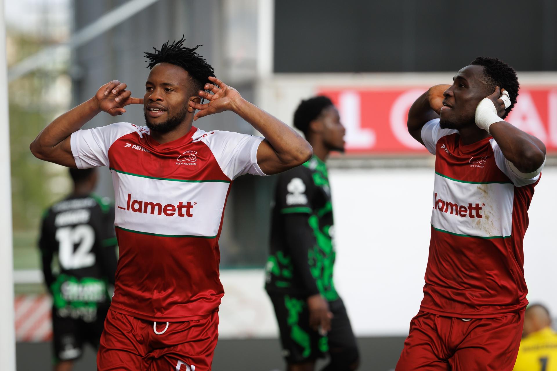 Essevee's Mbaye Malick celebrates after scoring during a soccer match between SV Zulte Waregem and Cercle Brugge, Saturday 04 April 2026 in Waregem, on the first day of the Relegation Play-offs of the 2025-2026 'Jupiler Pro League' first division of the Belgian championship. BELGA PHOTO KURT DESPLENTER
