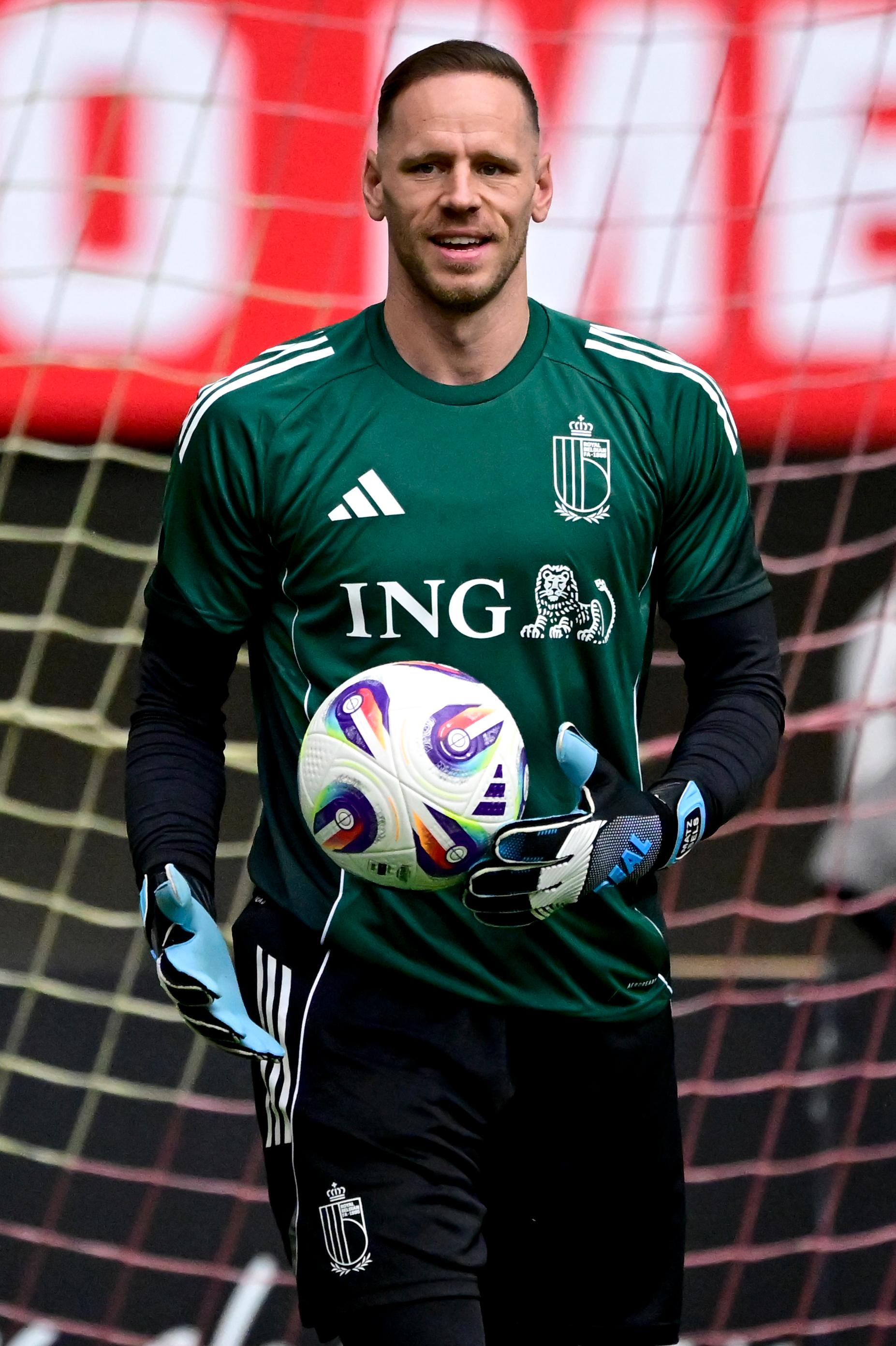 Belgium's goalkeeper Matz Sels pictured during a training session of the Red Devils, the Belgian national soccer team, In Skopje, Northern Macedonia, Thursday 05 June 2025. The team is preparing for the World Cup 2026 qualifiers against North Macedonia (06/06). BELGA PHOTO DIRK WAEM