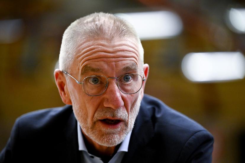 Aalst's head coach Eddy Casteels reacts during a basketball match between Brussels Basketball and Okapi Aalst, Friday 17 January 2025 in Brussels, on day 19 of the 'BNXT League' Belgian/ Dutch first division basket championship. BELGA PHOTO JOHN THYS