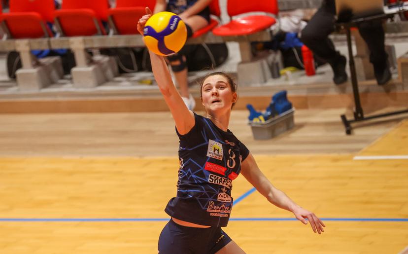 Tchalou's Tien Goris pictured in action during a volleyball match between Charleroi Volley and Tchalou Volley, Wednesday 23 February 2022 in Charleroi. BELGA PHOTO VIRGINIE LEFOUR