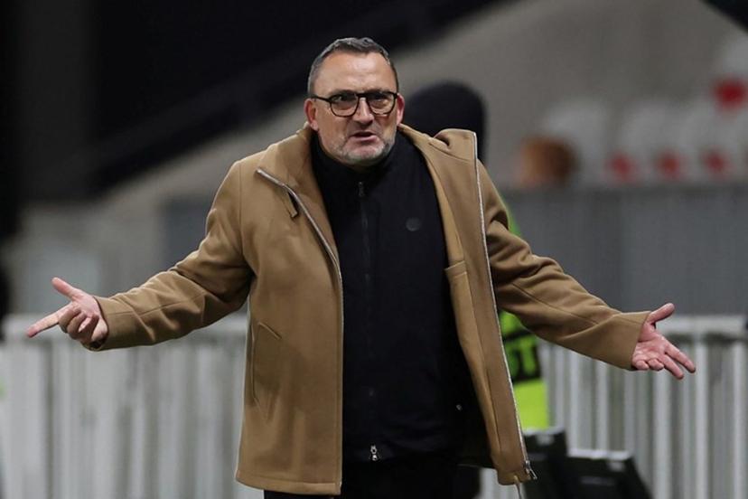 Nice's French coach Franck Haise reacts during the UEFA Europa League, league phase, football match between Nice and Sporting Braga at the Grand Stade de Nice stadium, on December 11, 2025.  Valery HACHE / AFP