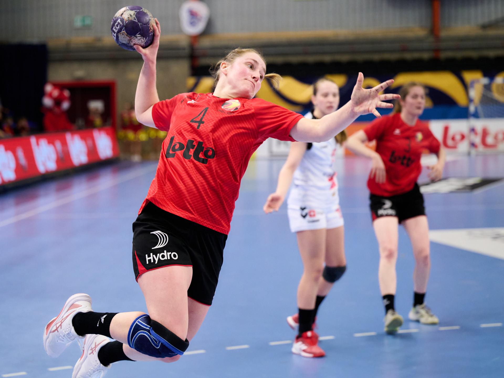 ATTENTION EDITORS - HAND OUT PICTURES - EDITORIAL USE WITH STORY ON HANDBALL ONLY - MANDATORY CREDIT ALAIN DECAMPS  Hand out pictures released by Alain Decamps shows Belgium's Fien Boons during the handball game between the Black Arrows, Belgium national women handball team, and North Macedonia, a Qualifier Phase 2 Euro 2026 game on Wednesday 04 March 2026 in Hasselt.  HAND OUT - ALAIN DECAMPS  Belga and Belga Editorial Board decline all responsibility regarding the content of this picture.