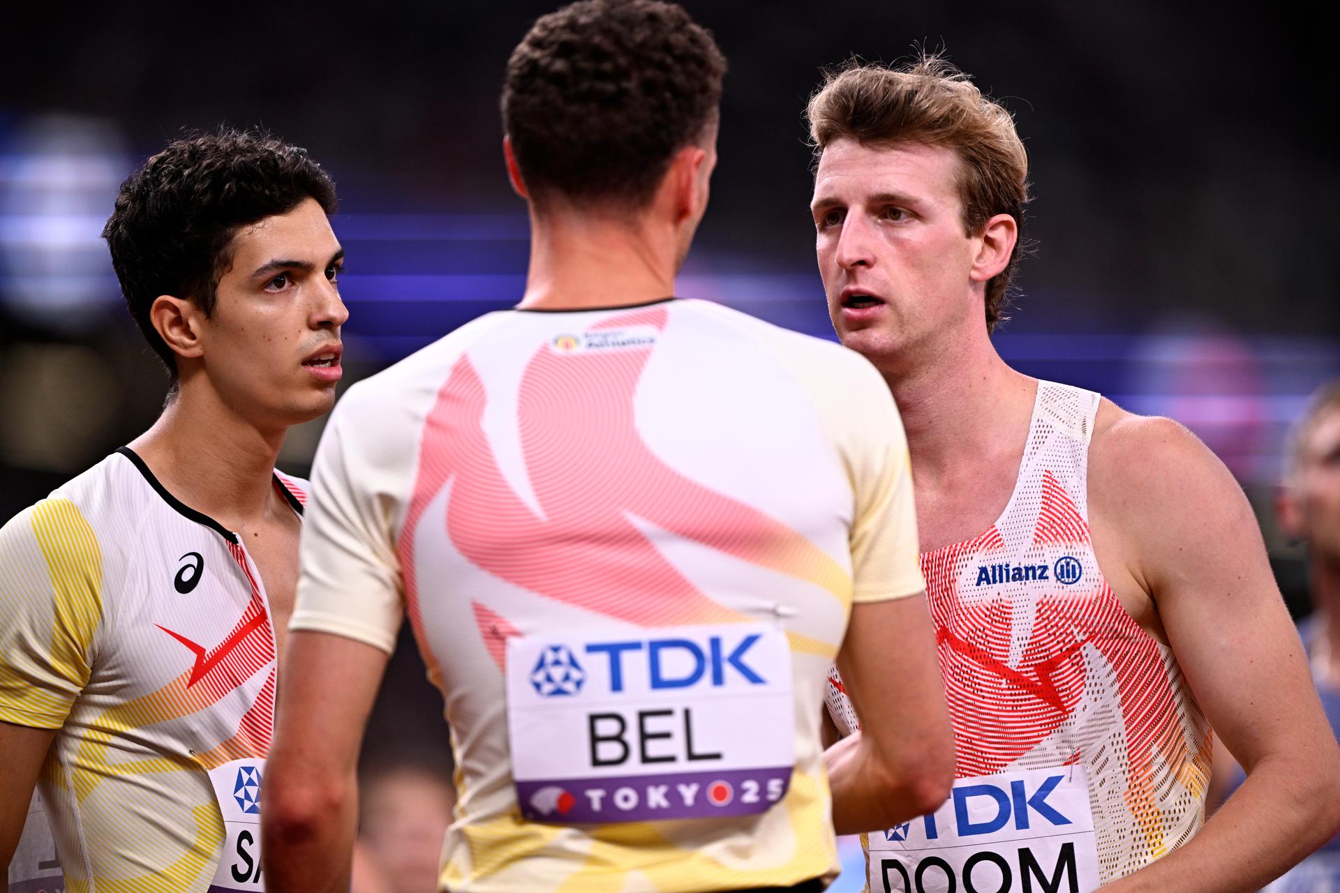 Belgian Jonathan Sacoor and Belgian Alexander Doom pictured during the heats of the men's 4x400m relay race, at the World Athletics Championships in Tokyo, Japan, on Saturday 20 September 2025. The outdoor Worlds are taking place from 13 to 21 September. BELGA PHOTO JASPER JACOBS