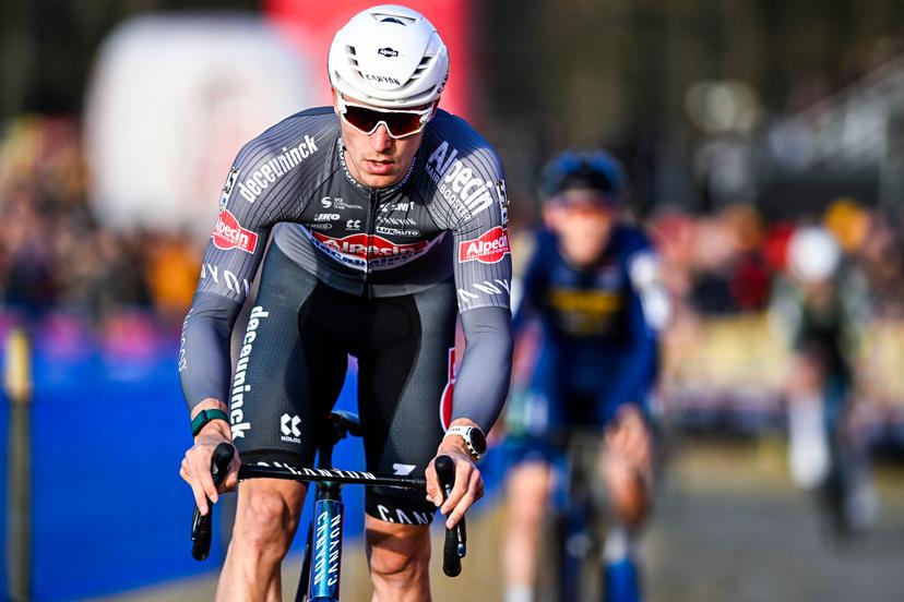 Belgian Niels Vandeputte pictured in action during the men elite race of the 'Plage Cross' cyclocross cycling event in Hofstade, stage 4/8 in the 'X20 Badkamers Trofee' competition, Monday 22 December 2025. BELGA PHOTO JASPER JACOBS