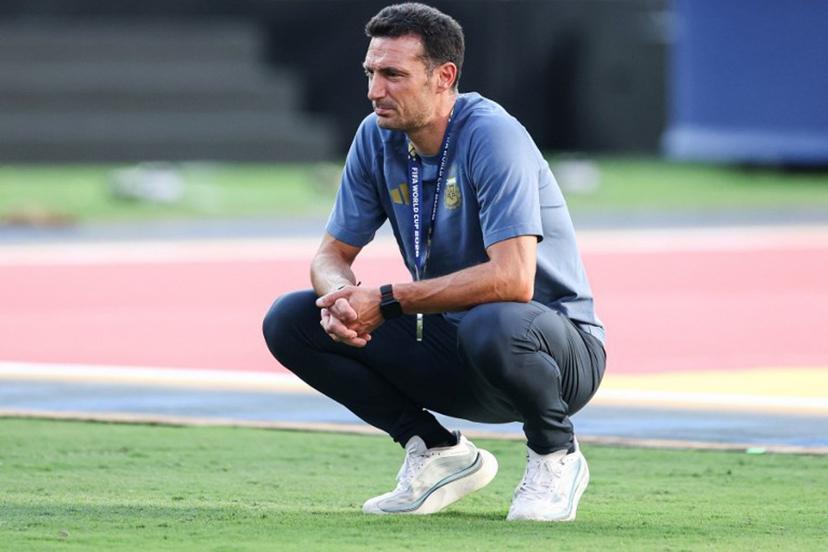 Argentina's head coach Lionel Scaloni reacts after losing the 2026 World Cup football tournament final match between Spain and Argentina at the New York/New Jersey Stadium in East Rutherford on July 19, 2026.   PATRICIA DE MELO MOREIRA / AFP