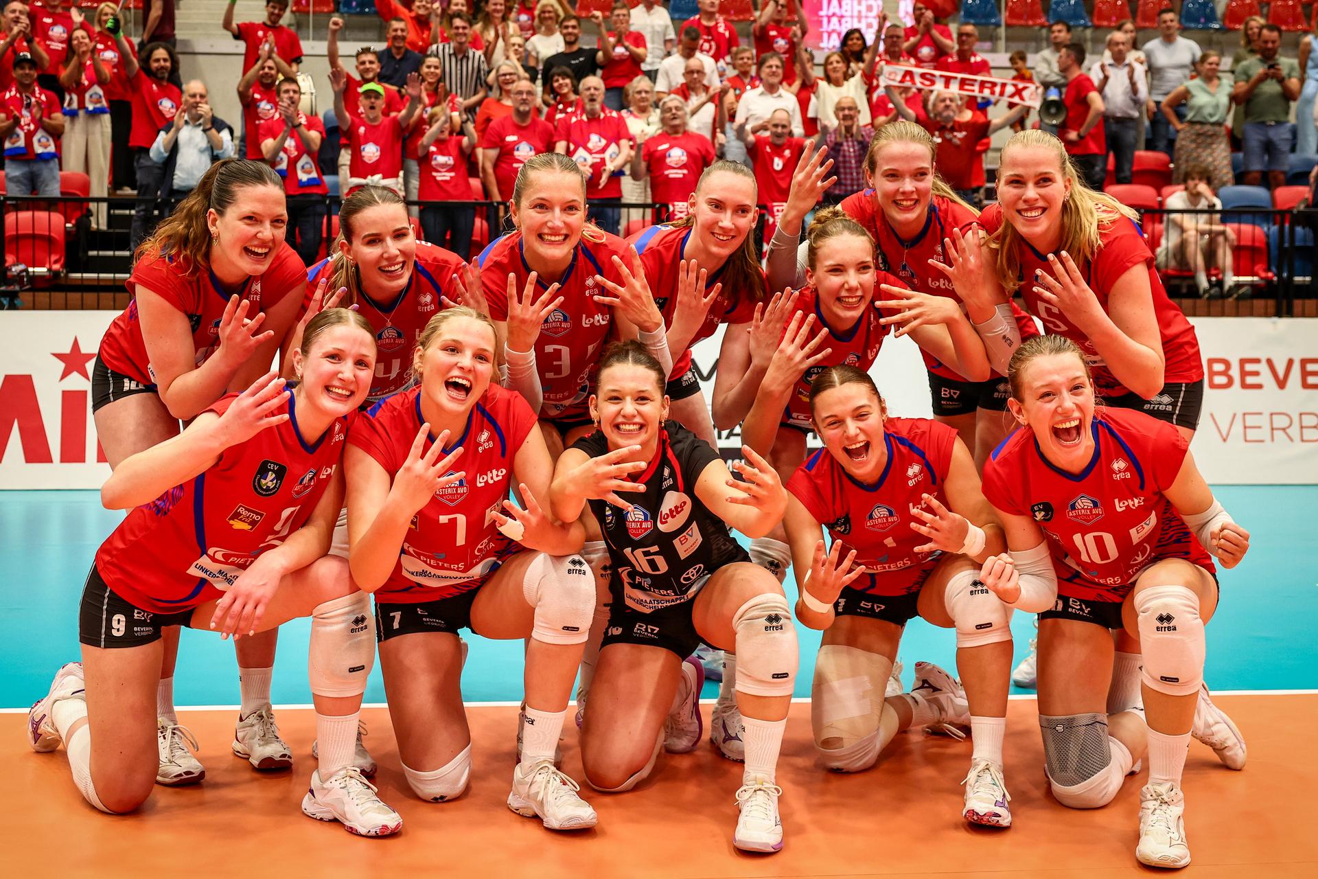 Asterix' players celebrates after winning the match between Asterix AVO Beveren and Darta Bevo Roeselare, a Play-off Final (belle, best-of-3) game in the Lotto Volley League women, Thursday 01 May 2025 in Beveren. BELGA PHOTO DAVID PINTENS