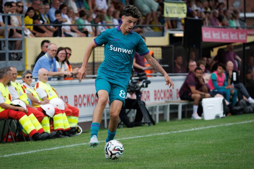 Anderlecht's Tristan Degreef pictured in action during a friendly soccer game between KWSC Lauwe and RSC Anderlecht, Saturday 28 June 2025 in Lauwe, in preparation of the upcoming 2025-2026 season. BELGA PHOTO KURT DESPLENTER