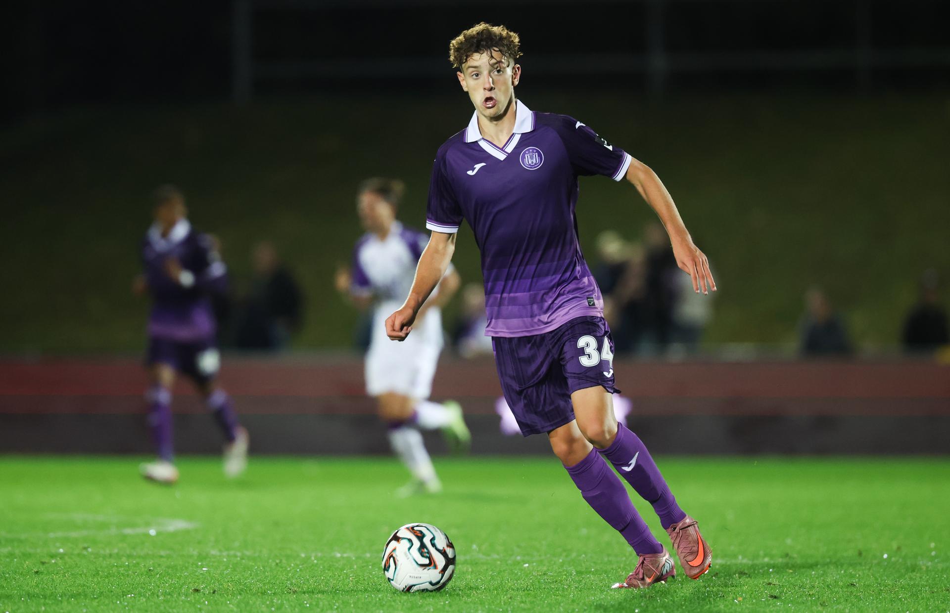 RSCA Futures' Jarne Flies pictured in action during a soccer game between RSCA Futures and Beerschot VA, Friday 12 September 2025 in Deinze, on day 5 of the 2025-2026 'Challenger Pro League' 1B second division of the Belgian championship. BELGA PHOTO VIRGINIE LEFOUR