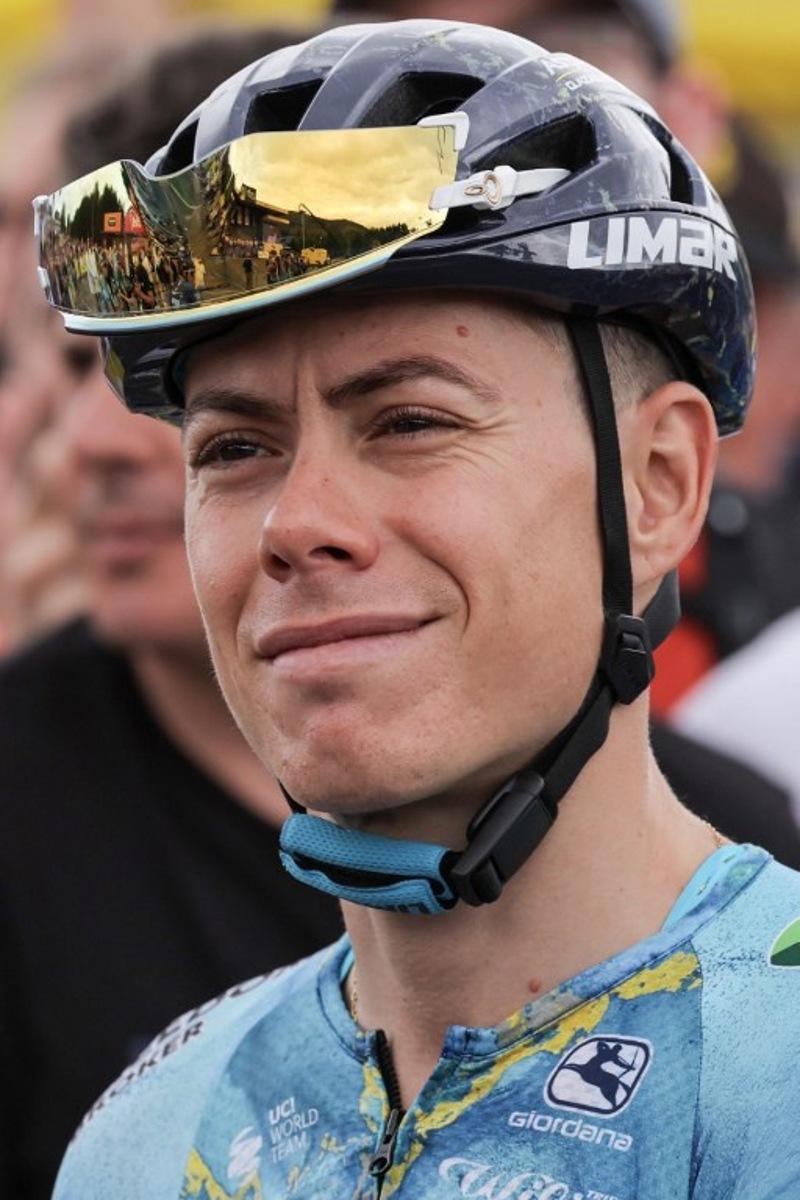 Astana Qazaqstan Team's Spanish rider David De La Cruz awaits the start of the 3rd stage of the 110th edition of the Tour de France cycling race, 193,5 km between Amorebieta-Etxano in Northern Spain and Bayonne in southwestern France, on July 3, 2023.  Thomas SAMSON / AFP