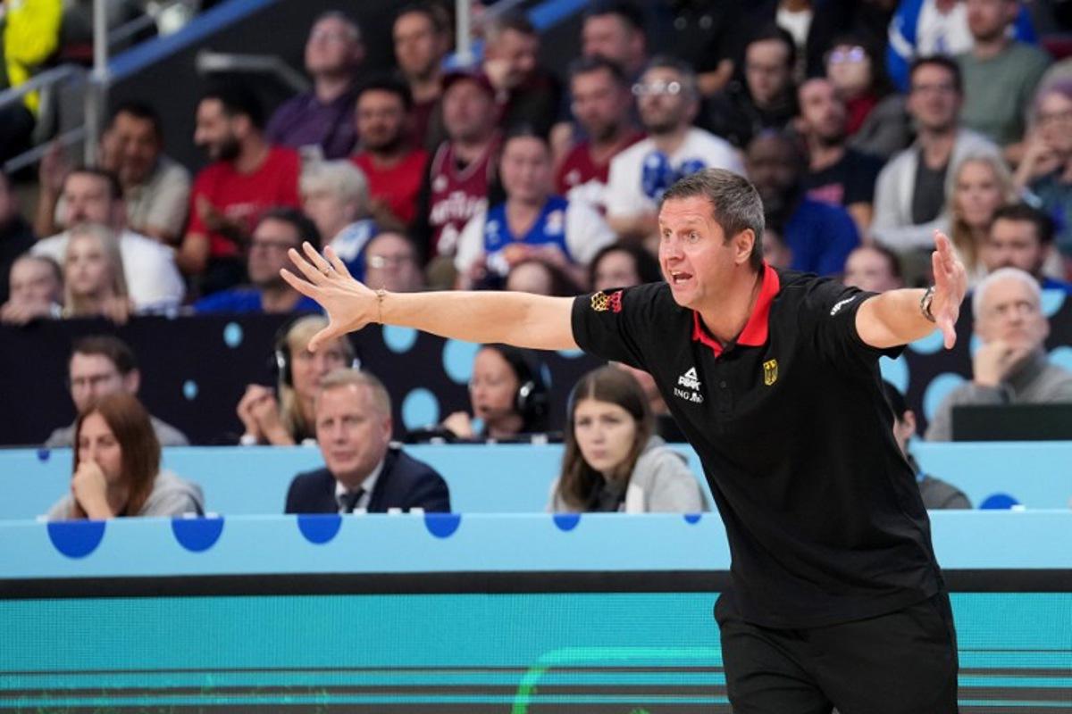 Germany's coach Alan Ibrahimagic reacts during the FIBA EuroBasket 2025 semi-final basketball match between Germany and Finland in Riga, Latvia, on September 12, 2025.  Gints Ivuskans / AFP