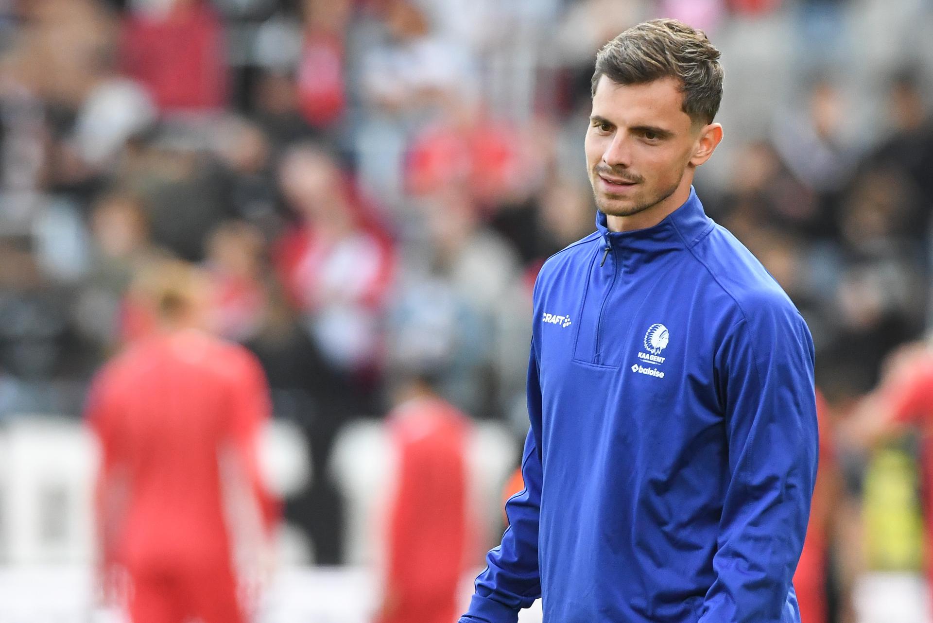Gent's Dante Vanzeir pictured before a soccer match between Royal Antwerp FC and KAA Gent, Sunday 14 September 2025 in Antwerp, on day 7 of the 2025-2026 'Jupiler Pro League' first division of the Belgian championship. BELGA PHOTO JILL DELSAUX