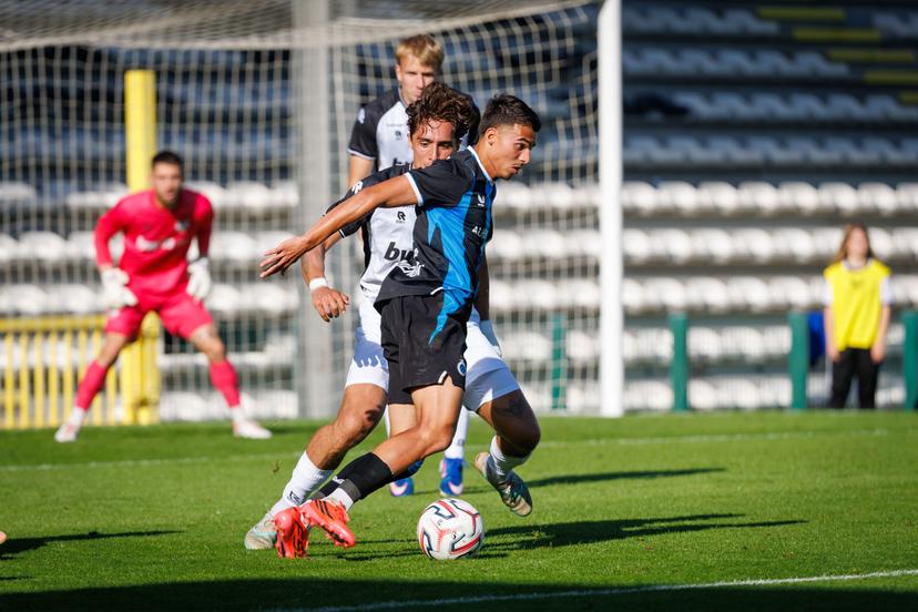 Club's Naim Amengai and Eupen's Yentl Van Genechten fight for the ball during a soccer match between Club NXT and KAS Eupen, Saturday 5 September 2026 in Brugge, on day 4 of the 2026-2027 'Challenger Pro League' 1B second division of the Belgian championship. BELGA PHOTO KURT DESPLENTER