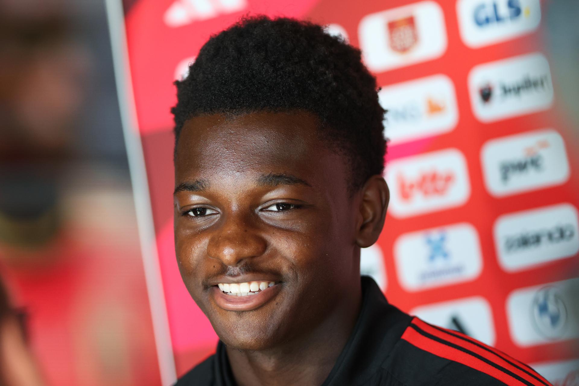 Belgium's Jesse Bisiwu talks to the press ahead of a press conference of the Red Devils U21 youth team, the Belgian youth national soccer team, at the national training center in Tubize, Wednesday 23 September 2026. The team is preparing for fixtures in the Euro 2027 qualifiers games. BELGA PHOTO BRUNO FAHY