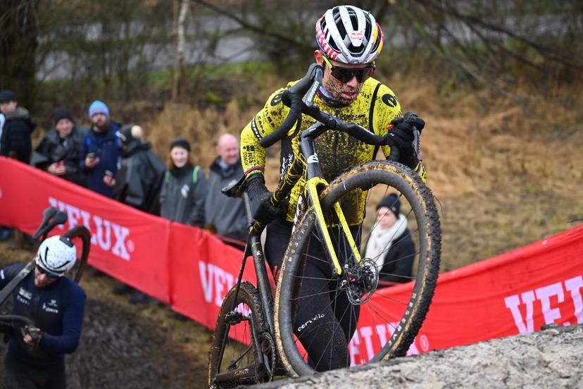 Belgian Wout van Aert pictured during the warming up at the men's elite race at the World Cup cyclocross cycling event in Maasmechelen, Belgium, stage 11 (out of 12) of the UCI World Cup cyclocross competition, Saturday 25 January 2025. BELGA PHOTO LUC CLAESSEN