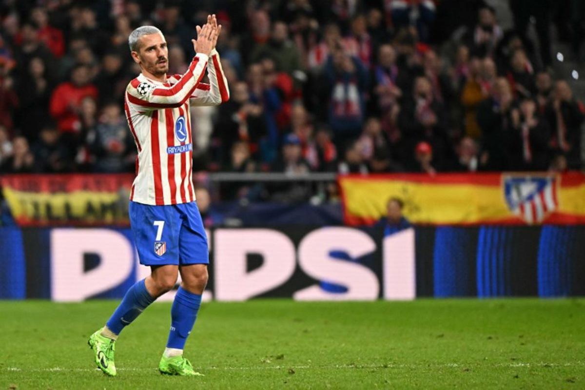 Atletico Madrid's French forward #07 Antoine Griezmann calps after being substituted during the UEFA Champions League last 16 first leg football match between Club Atletico de Madrid and Tottenham Hotspur at Metropolitano Stadium in Madrid on March 10, 2026.  Javier SORIANO / AFP
