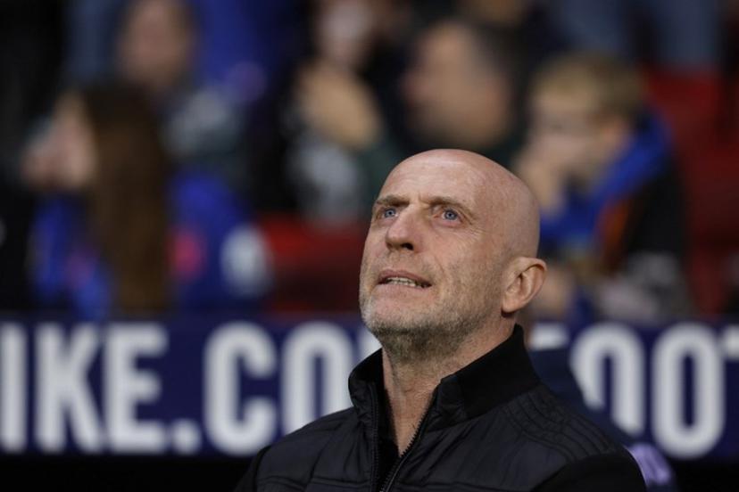 Levante's Spanish coach Julian Calero looks on on the touchline during the Spanish league football match between Club Atletico de Madrid and Levante UD at Metropolitano Stadium in Madrid on November 8, 2025.  Oscar DEL POZO / AFP