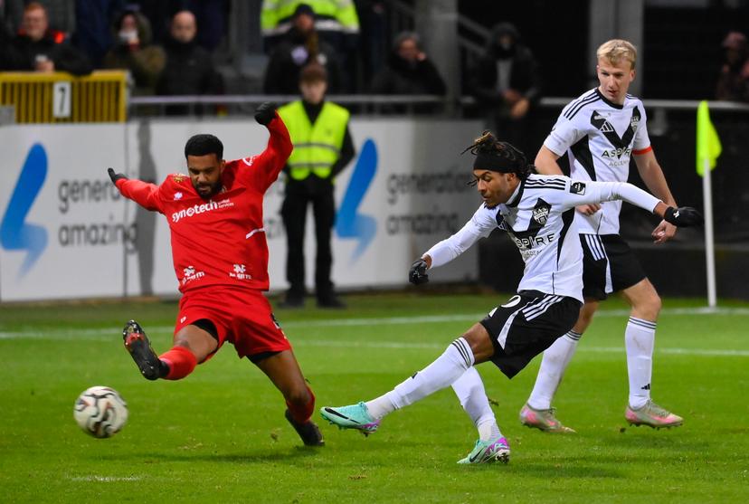 Eupen's Nathan Bitumazala scoring during a soccer game between KAS Eupen and Royal Olympic Charleroi, Sunday 21 December 2025 in Eupen, on day 19 of the 2025-2026 'Challenger Pro League' 1B second division of the Belgian championship. BELGA PHOTO JOHN THYS