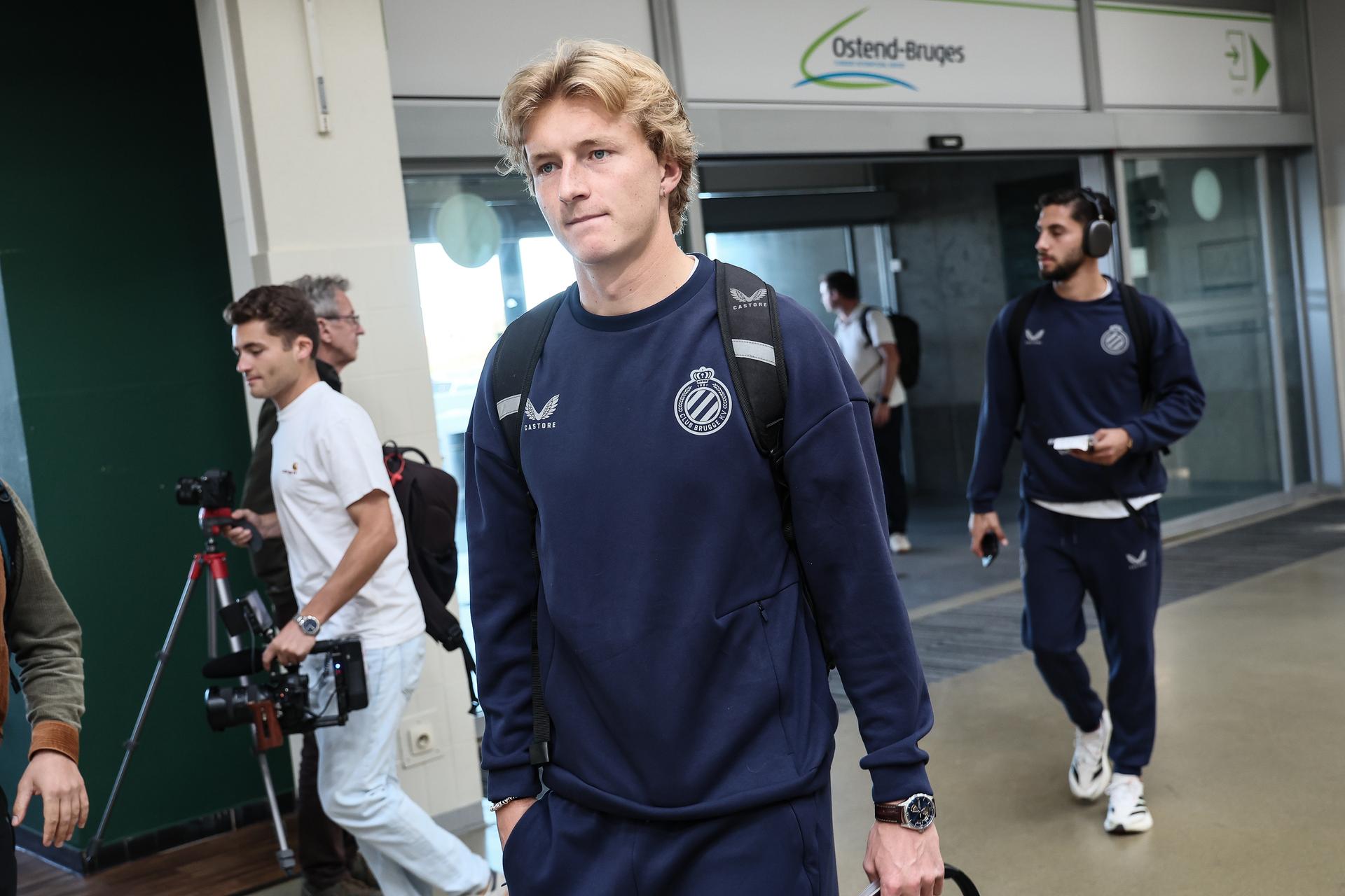 Club's Cisse Sandra pictured during the departure of Belgian soccer team Club Brugge, to travel from Oostende airport towards Italy on Monday 29 September 2025. The team is flying out for tomorrow's game against Italian Atalanta BC, on day two of the League phase of the UEFA Champions League tournament. BELGA PHOTO BRUNO FAHY