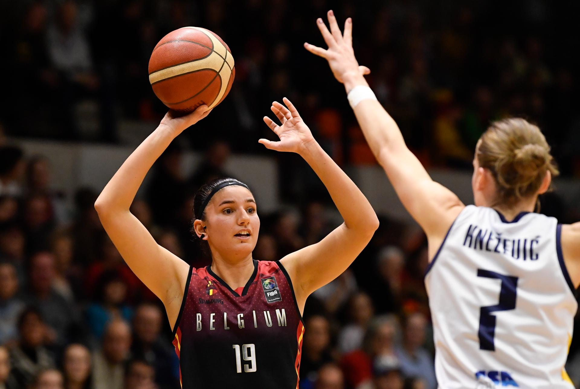 Belgium's Hind Ben Abdelkader controls the ball during a basketball game between Belgium's national team The Belgian Cats and Bosnia-Herzegovina, Sunday 27 November 2022 in Leuven, the fourth game in group A of the qualifications for the 2023 Women's Basketball European championships. BELGA PHOTO JOHN THYS