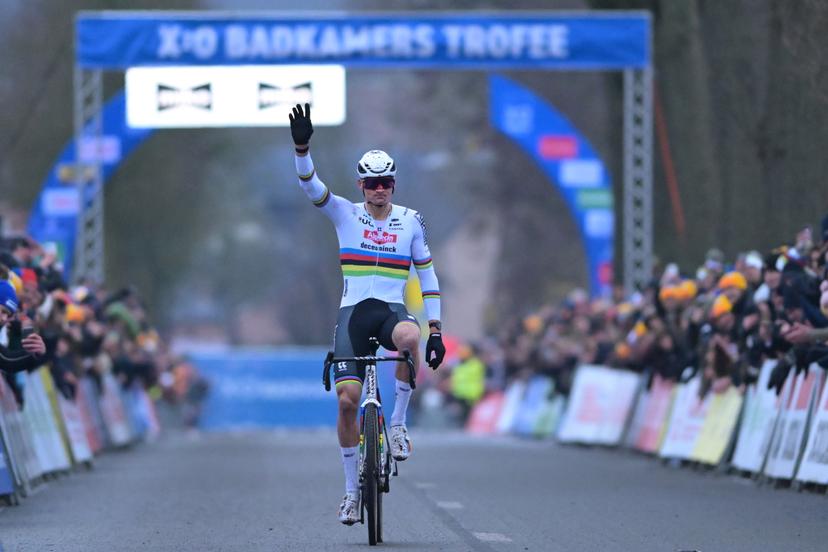 Dutch Mathieu Van Der Poel pictured as he crosses the finish line winning the men's elite race of the Azencross, the fifth stage in the DVV Trofee (out of eight), Monday 29 December 2025, in Loenhout. BELGA PHOTO DAVID PINTENS
