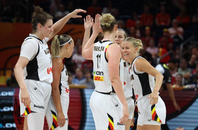 Belgian Cats' players celebrate after scoring during a basketball game between Belgian national team Belgian Cats and Australia,  game 3 of the group phase at the FIBA Women's Basketball World Cup, on Monday 7 September 2026, in Berlin, Germany. The FIBA Women's Basketball World Cup takes place in Berlin from 4 to 23 September 2026. BELGA PHOTO VIRGINIE LEFOUR