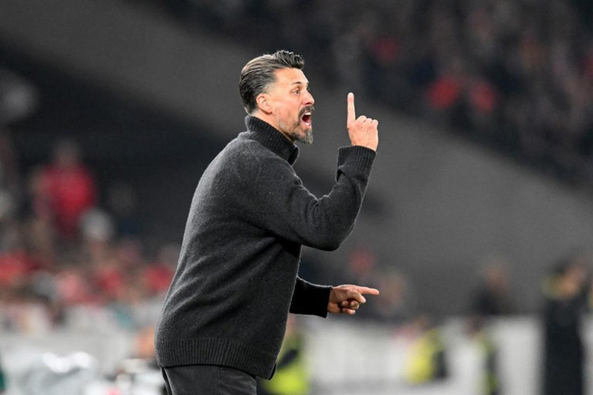 Augsburg's German head coach Sandro Wagner reacts on the sidelines during the German first division Bundesliga football match between VfB Stuttgart and FC Augsburg in Stuttgart, southwestern Germany on November 9, 2025.  THOMAS KIENZLE / AFP
