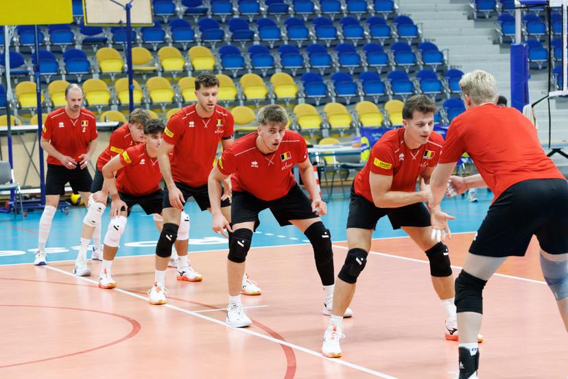 Belgium's players pictured in action during the media day of the Red Dragons, Belgian national men's volleyball team, ahead of the World Championship, in Roeselare, on Thursday 04 September 2025. The FIVB 2025 Volleyball World Championship take place from 12 to 28 September in the Philippines. BELGA PHOTO KURT DESPLENTER