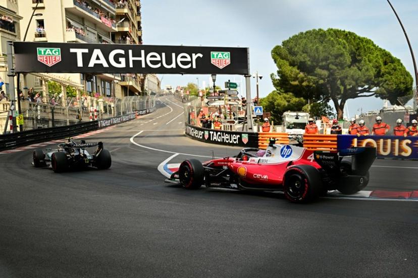 Mercedes' Italian driver Kimi Antonelli (L) leads the standing start followed by Ferrari's British driver Lewis Hamilton (R) during Monaco Formula 1 Grand Prix at the Monaco street circuit in Monaco, ahead of the, on June 7, 2026.   Andrej ISAKOVIC / AFP