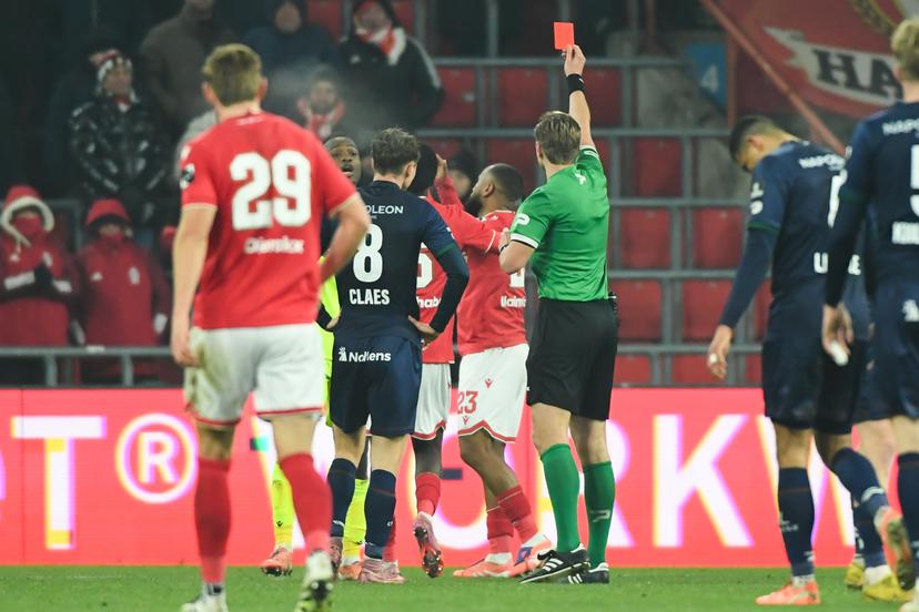 Standard's Marco Ilaimaharitra receives a red card from the referee during a soccer match between Standard de Liege and Zulte Waregem, Friday 21 November 2025 in Liege, on day 15 of the 2025-2026 'Jupiler Pro League' first division of the Belgian championship. BELGA PHOTO JILL DELSAUX