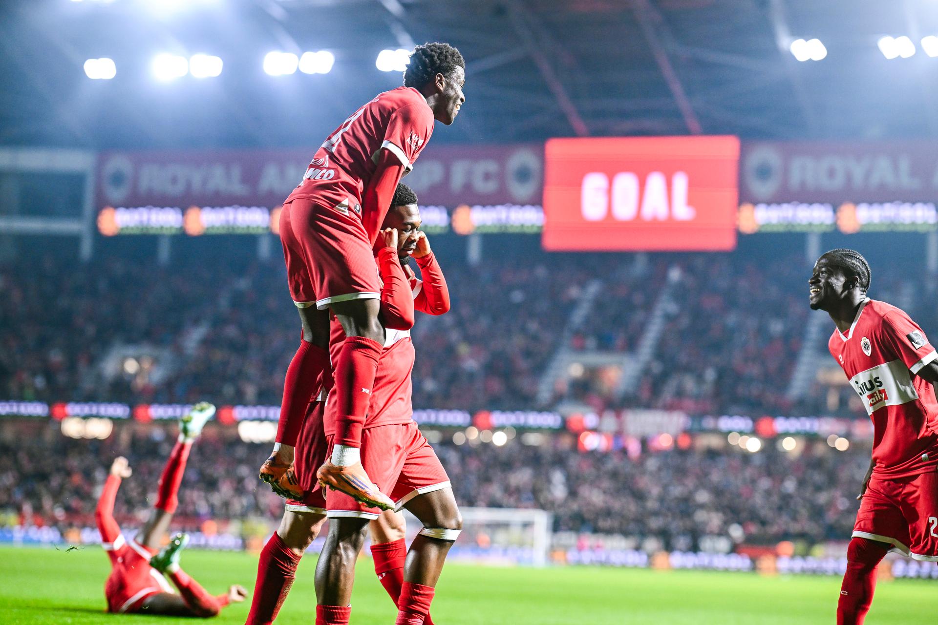 Antwerp's Christopher Scott celebrates after scoring during a soccer match between Royal Antwerp FC and Raal La Louviere, Saturday 08 November 2025 in Antwerp, on day 14 of the 2025-2026 'Jupiler Pro League' first division of the Belgian championship. BELGA PHOTO TOM GOYVAERTS