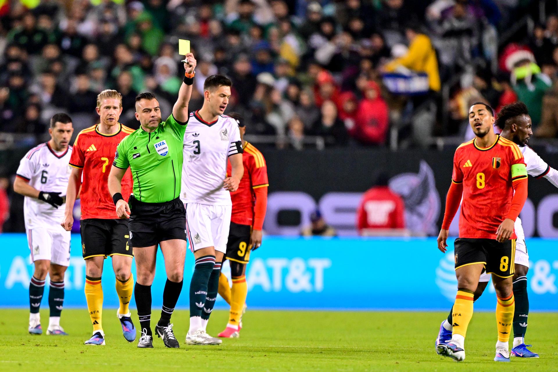 Belgium's Youri Tielemans receives a yellow card from the referee during a friendly soccer game between the Mexican national team and Belgian national soccer team Red Devils in Chicago, on Wednesday 01 April 2026, in preparation for the 2026 World Cup. BELGA PHOTO DIRK WAEM