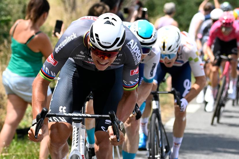 Attack of Dutch Mathieu van der Poel of Alpecin-Deceuninck during stage 15 of the 2025 Tour de France cycling race, from Muret to Carcasonne (169 km), on Sunday 20 July 2025 in France. The 112th edition of the Tour de France starts on Saturday 5 July in Lille, France, and will finish in Paris, France on the 27th of July.   BELGA PHOTO POOL JAN DE MEULENEIR
