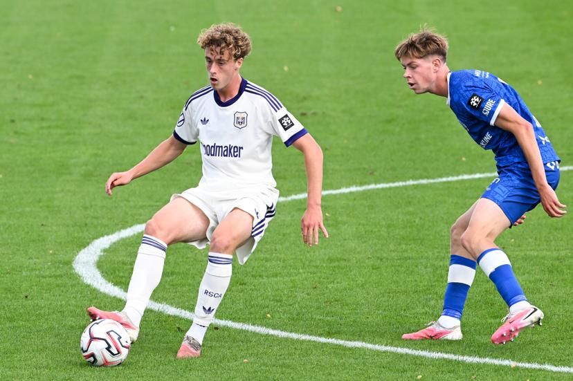 Futures' Alexander De Ridder and Jong Gent's Oleksandr Soroka pictured in action at a soccer match between Jong KAA Gent and RSCA Futures, Saturday 5 September 2026 in Gent, on day 4 of the 2026-2027 'Challenger Pro League' second highest division of the Belgian championship. BELGA PHOTO JILL DELSAUX