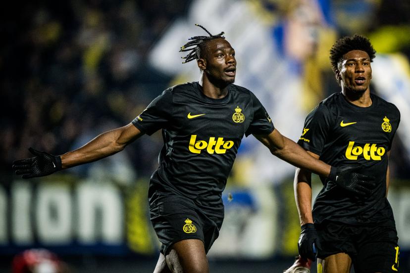 Union's Promise David and Union's Kevin Rodriguez celebrate after scoring during a soccer game between Royale Union Saint-Gilloise and SV Zulte Waregem, in the 1/8 final of the Croky Cup Belgian cup, Wednesday 03 December 2025 in Brussels. BELGA PHOTO JASPER JACOBS