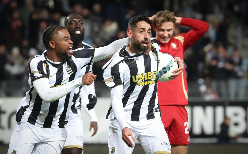 Charleroi's Oday Dabbagh celebrates after scoring during a soccer match between Sporting Charleroi and Standard de Liege, Saturday 30 November 2024 in Charleroi, on day 16 of the 2024-2025 season of the 'Jupiler Pro League' first division of the Belgian championship. BELGA PHOTO VIRGINIE LEFOUR
