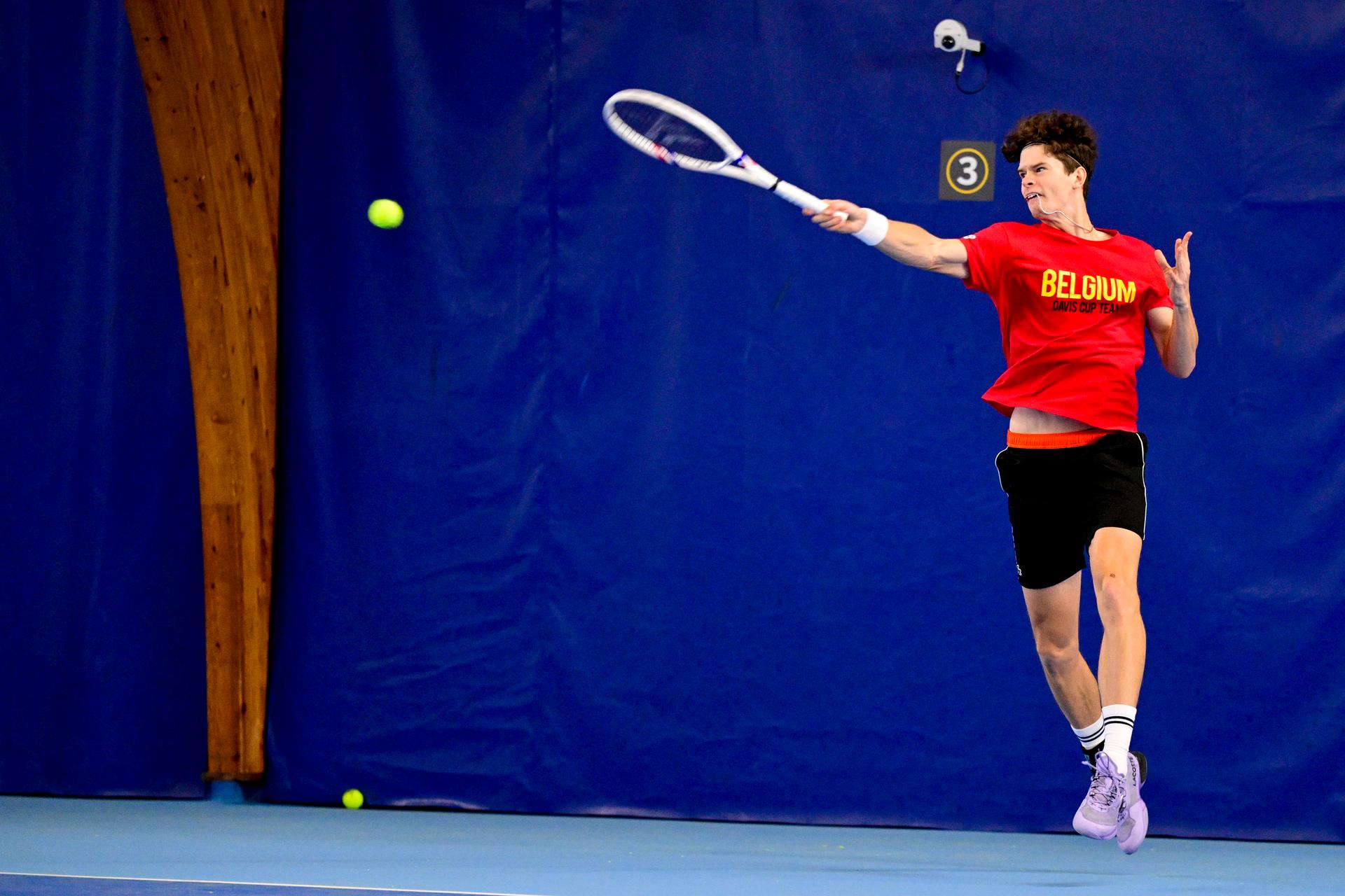 Belgian Alexander Blockx pictured in action during an open training session of the Belgian Davis Cup team ahead of the Davis Cup Finals (November 18-23), in Wilrijk, on Wednesday 12 November 2025. BELGA PHOTO DIRK WAEM