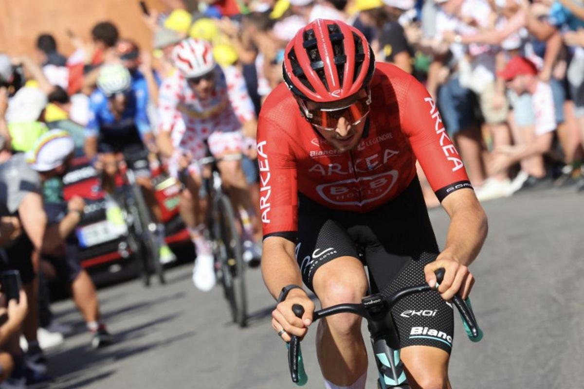 Arkea - B&B Hotels team's French rider Kevin Vauquelin cycles in a lone breakaway in the final kilometers of the 2nd stage of the 111th edition of the Tour de France cycling race, 199 km between Cesenatico and Bologna, in Italy, on June 30, 2024.  Etienne GARNIER / POOL / AFP